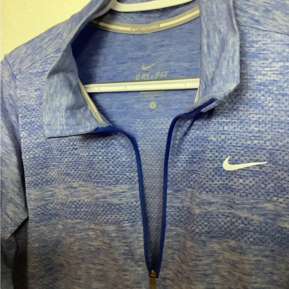 Nike Dri-Fit Blue 1/4 Zip Athletic Pullover Top Women’s Large Texting Wrists - Picture 5 of 16